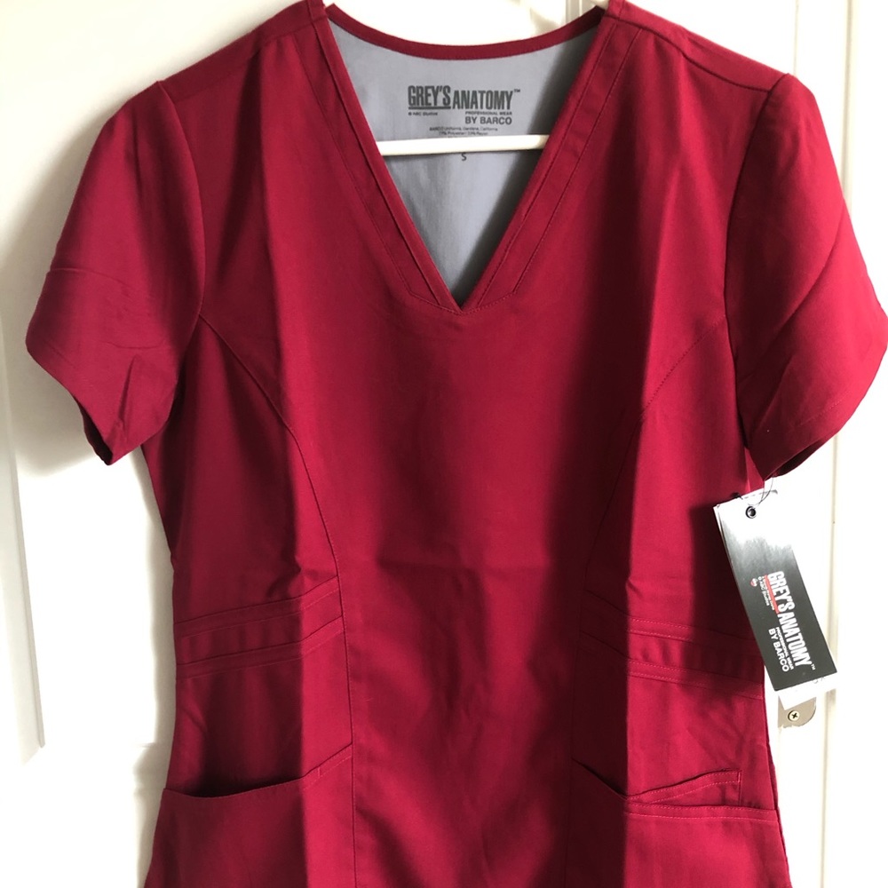 NWT Grey’s Anatomy scrub top.